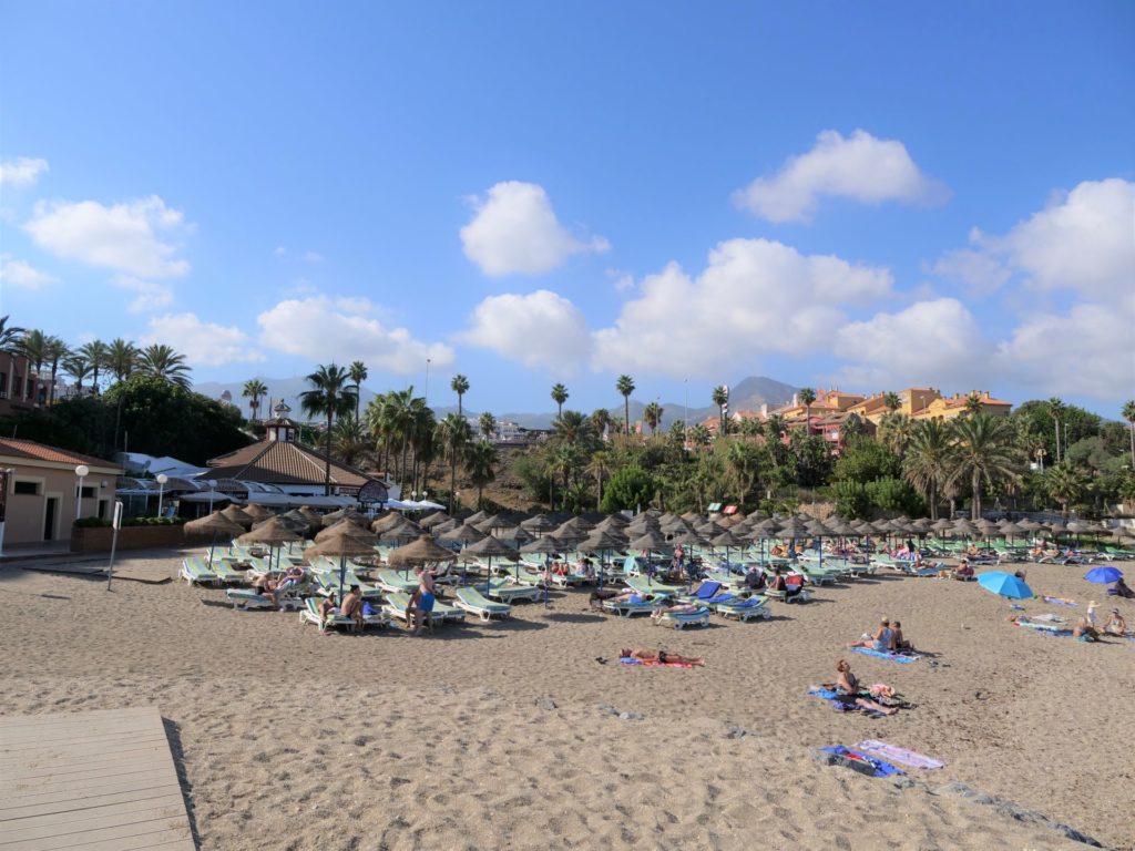 plaże Benalmadeny