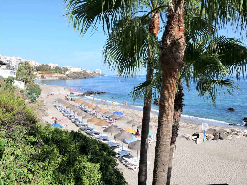 plaże Benalmadeny prowincja Malaga
