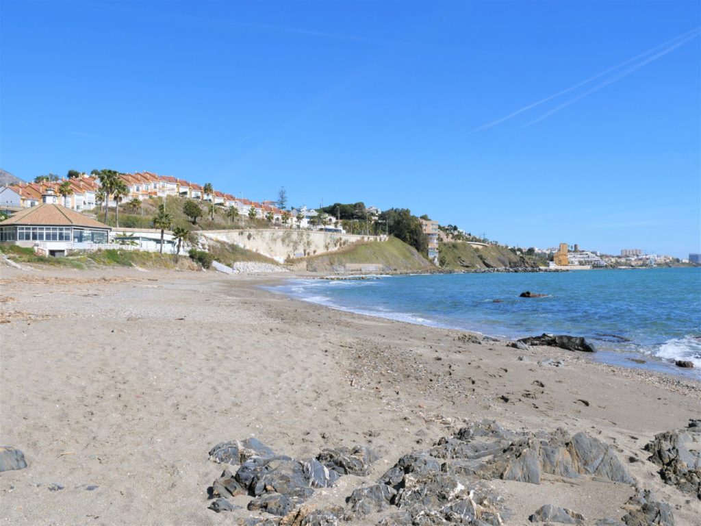 plaże Benalmadeny prowincja Malaga