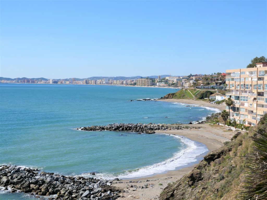 plaże Benalmadeny prowincja Malaga