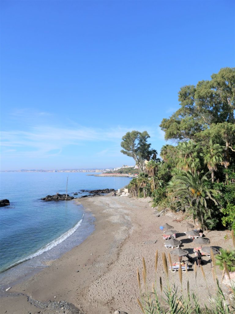 plaże Benalmadeny prowincja Malaga