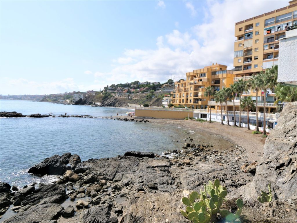 plaże Benalmadeny prowincja Malaga