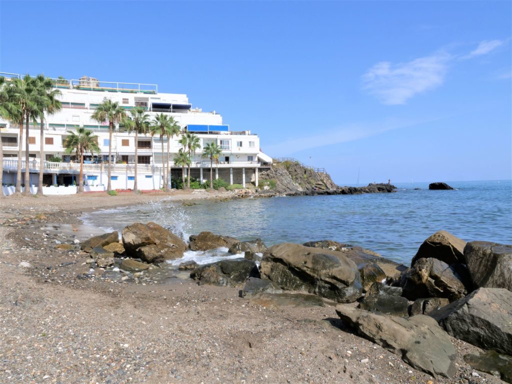 plaże Benalmadeny prowincja Malaga