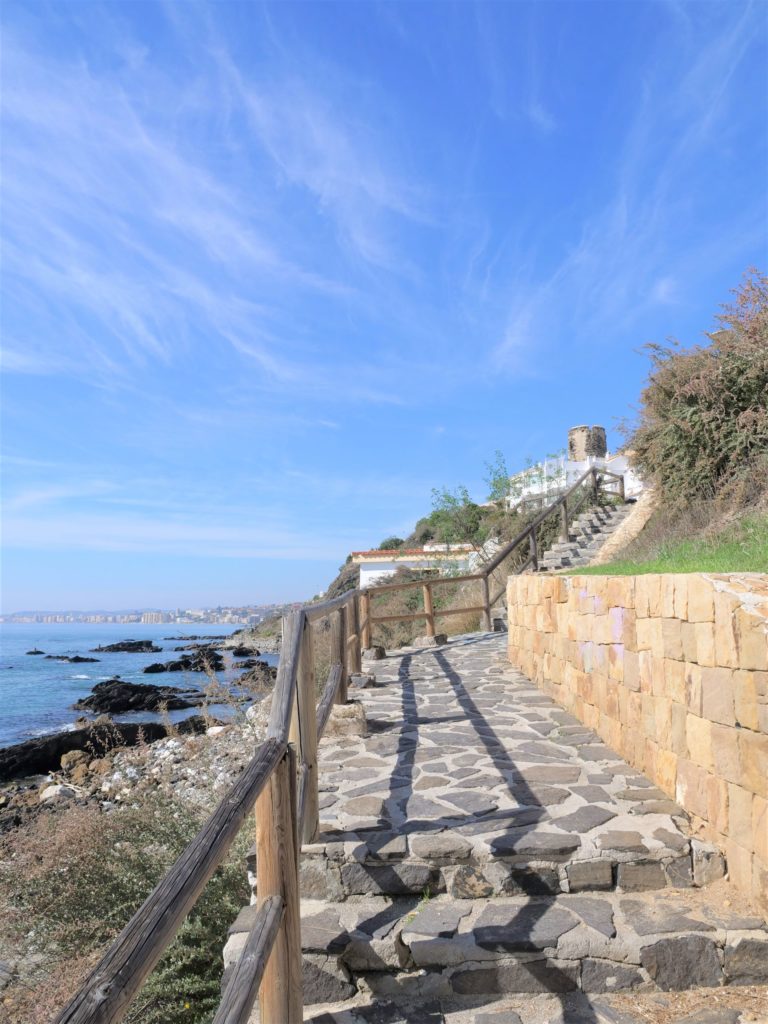 plaże Benalmadeny prowincja Malaga