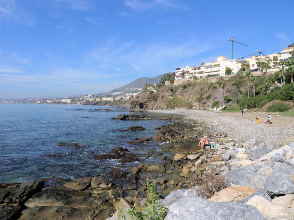 plaże Benalmadeny prowincja Malaga