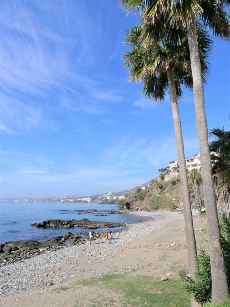 plaże Benalmadeny prowincja Malaga
