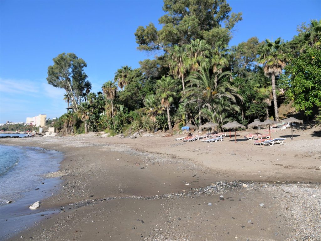 plaże Benalmadeny prowincja Malaga